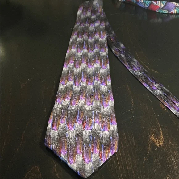Vintage J. Garcia Tie with Purple Gray Black and Indigo Pattern - Picture 3 of 4